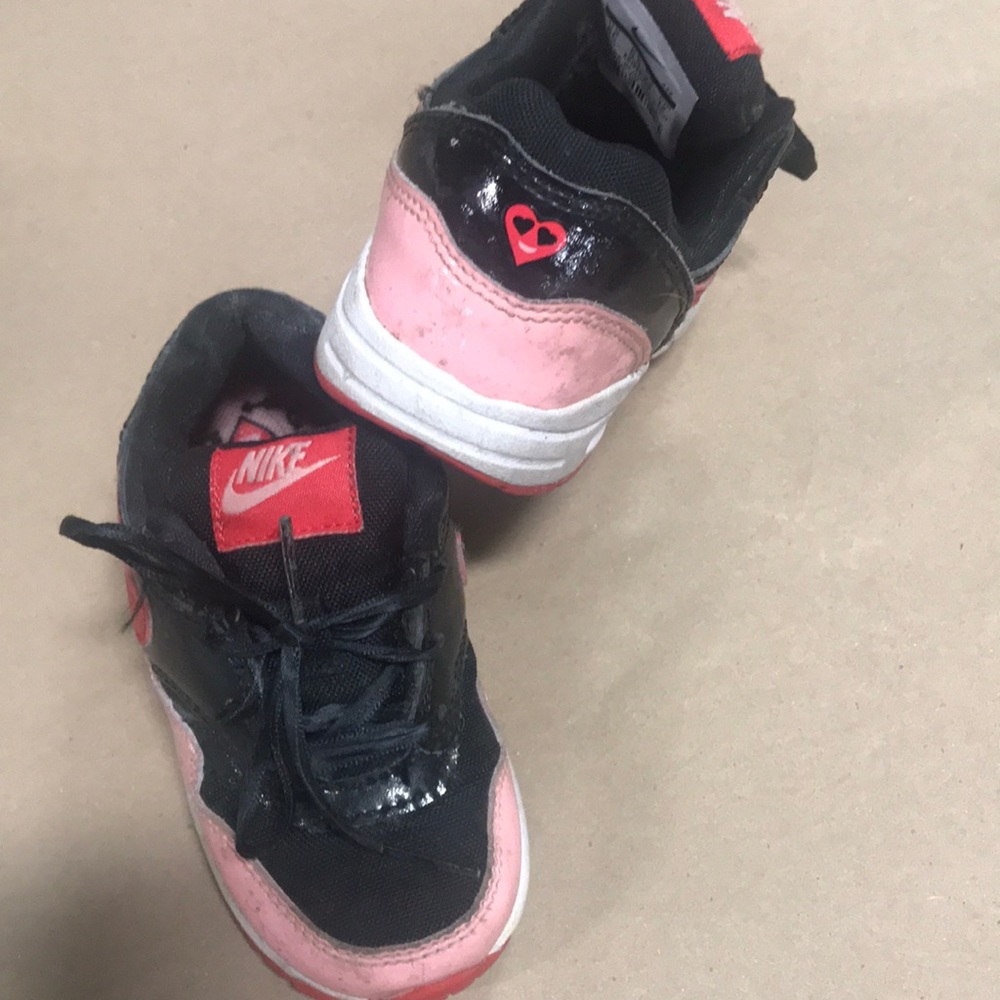 Nike 4c toddles sheakers